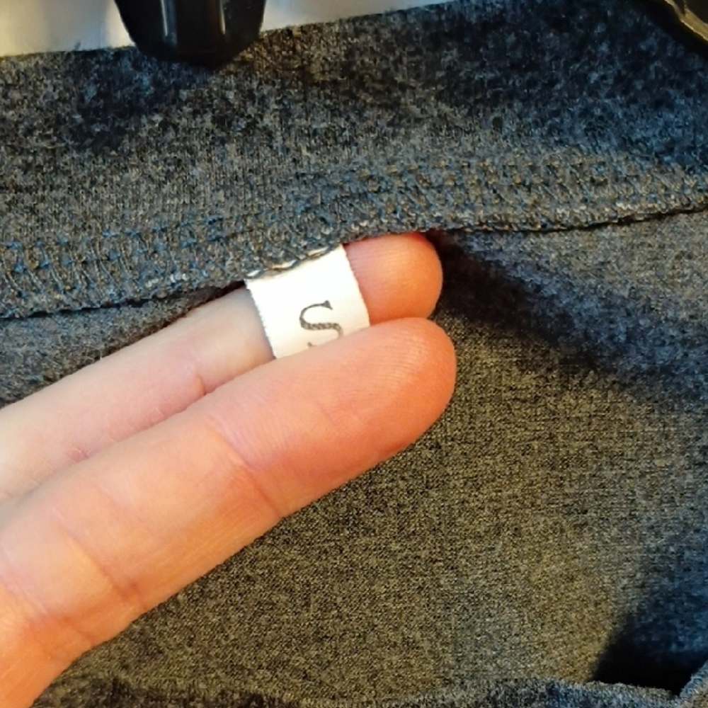 Strawberry Graphic Tee - BUNDLE ONLY! - Picture 5 of 5